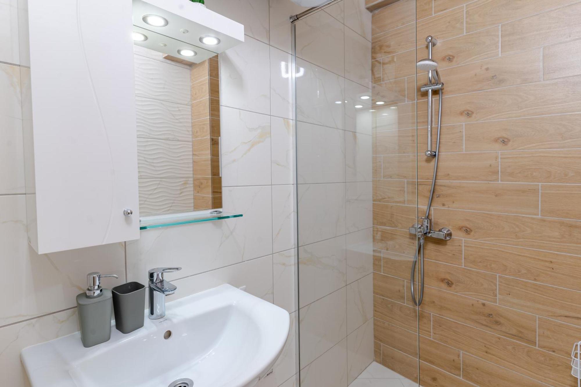 Mirela Guest Apartment Veliko Tŭrnovo Eksteriør bilde