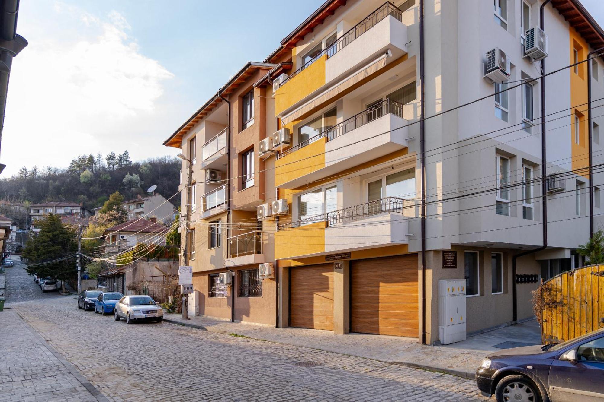 Mirela Guest Apartment Veliko Tŭrnovo Eksteriør bilde